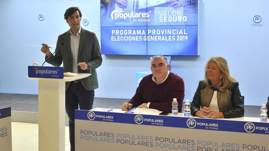 Pablo Montesinos, cabeza de lista del PP por Málaga, en pleno uso de la palabra.