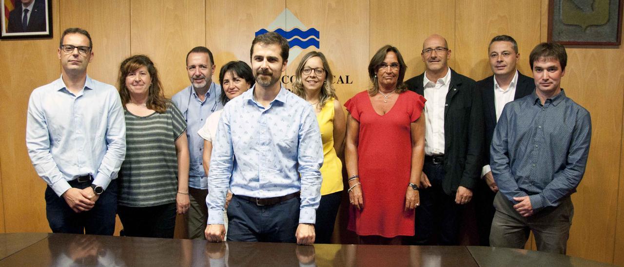 Equip de govern entre Junts, PSC i MES al Consell Comarcal del Ripollès a l&#039;inici de mandat el 2019