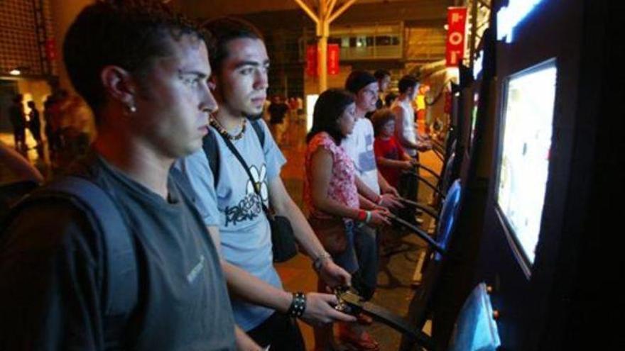 Los expertos alertan de que hay más adicción a los videojuegos en verano