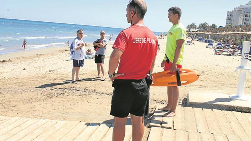 Un bañista aragonés de 74 años fallece en Orpesa