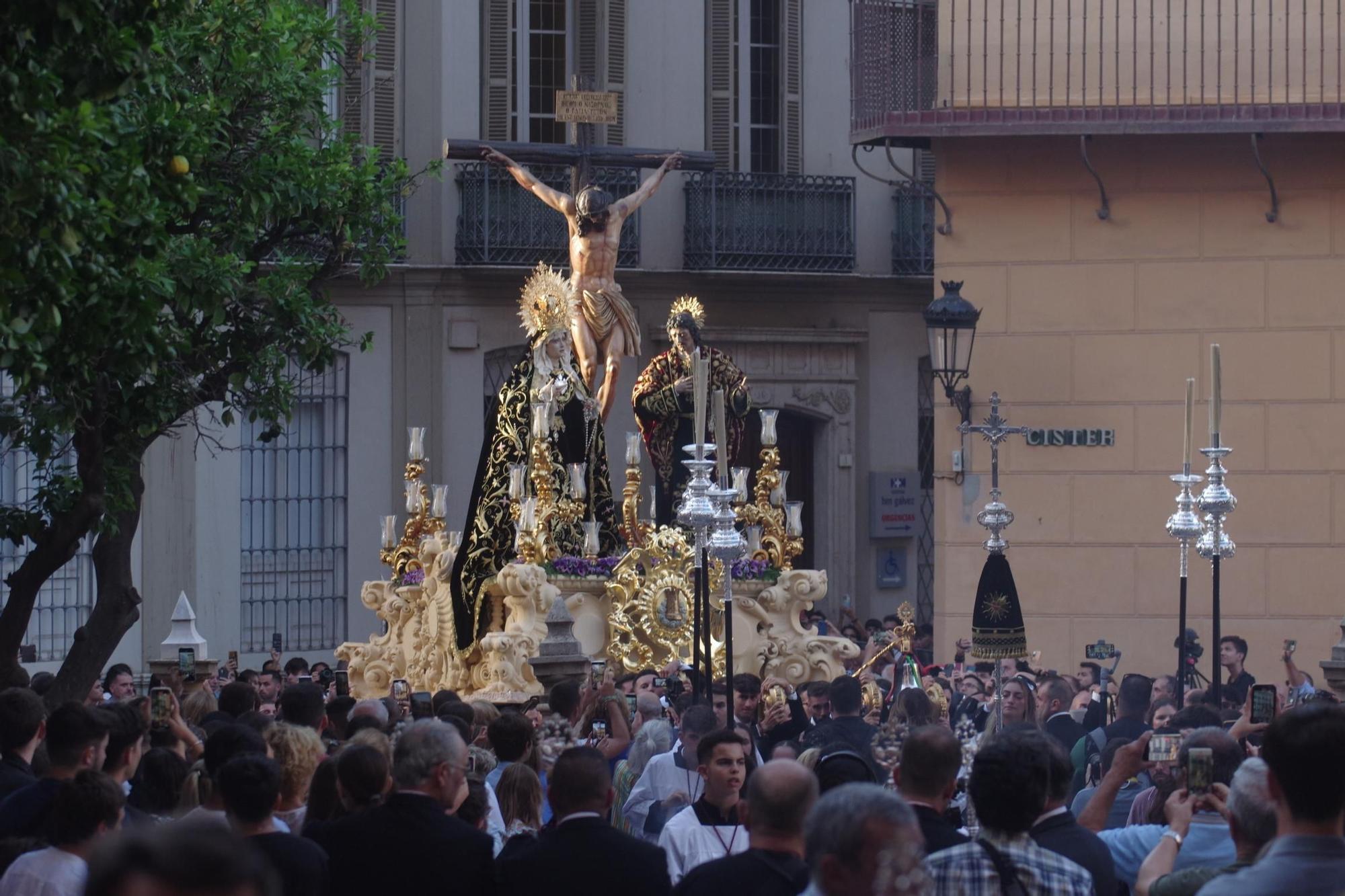 Procesión de la hermandad del Puerto de la Torre por el Centro de Málaga
