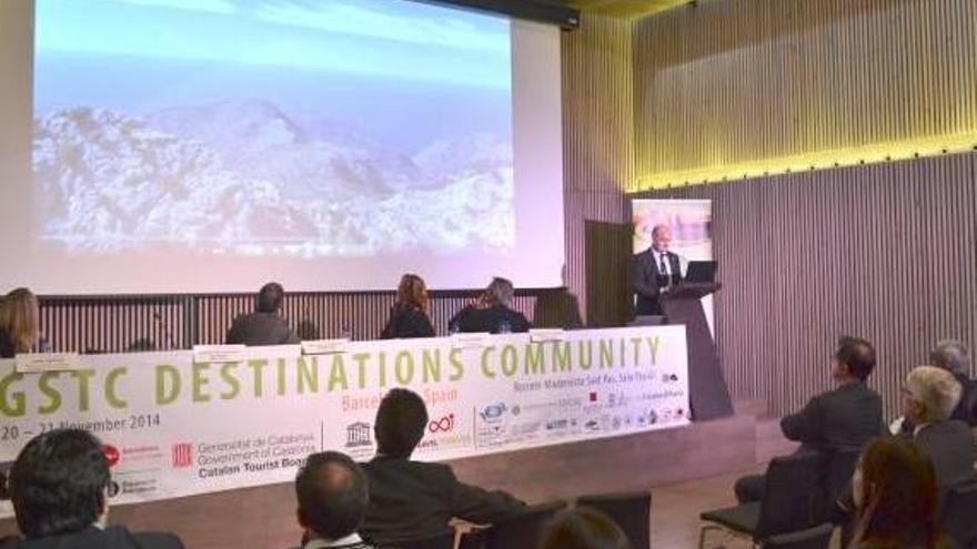El alcalde de Escorca expuso la labor realizada en la conferencia celebrada ayer en Barcelona.