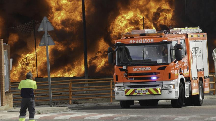 La federación de polígonos advierte de que las industrias no está preparadas para un gran incendio