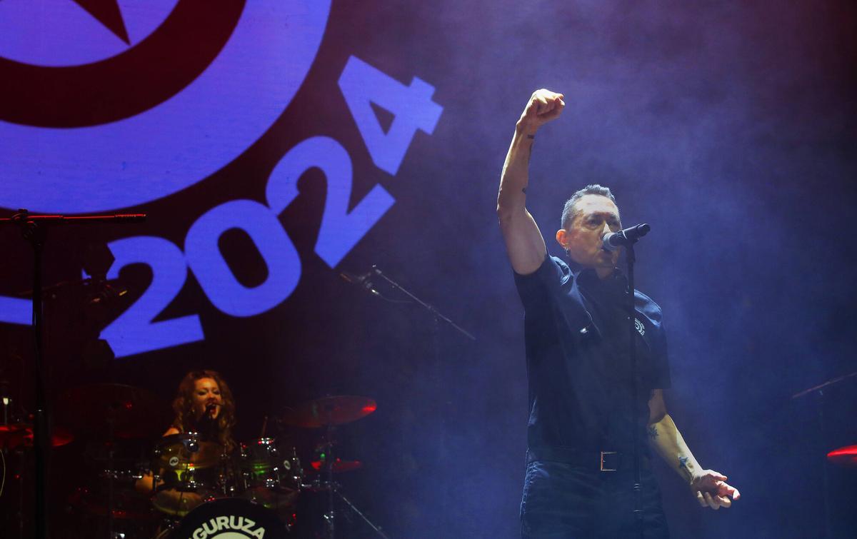 Concierto de Fermín Muguruza de 40 aniversario de carrera en el Palau Sant Jordi