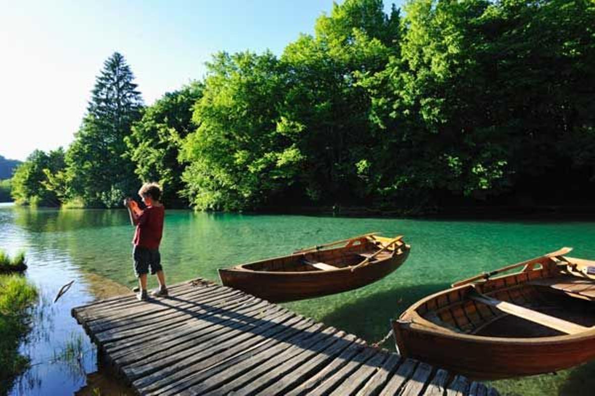 Embarcadero del Lago Kozjak, en el Parque Nacional de los Lagos de Plitvice.