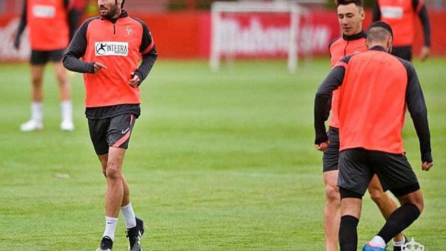 Pablo Pérez, el único que volvió a entrenar entre los jugadores que son duda