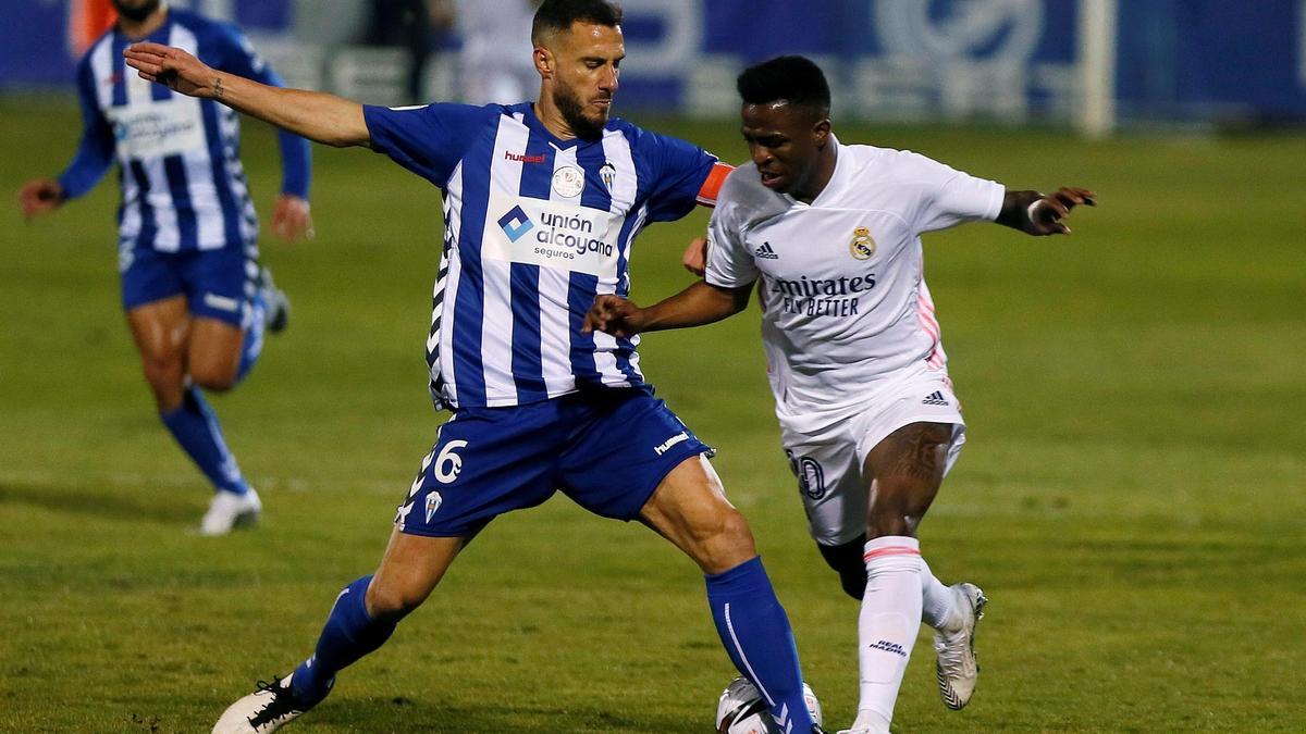 Alcoyano - Real Madrid: El Alcoyano hace historia y elimina al Madrid de la Copa del Rey (2-1)