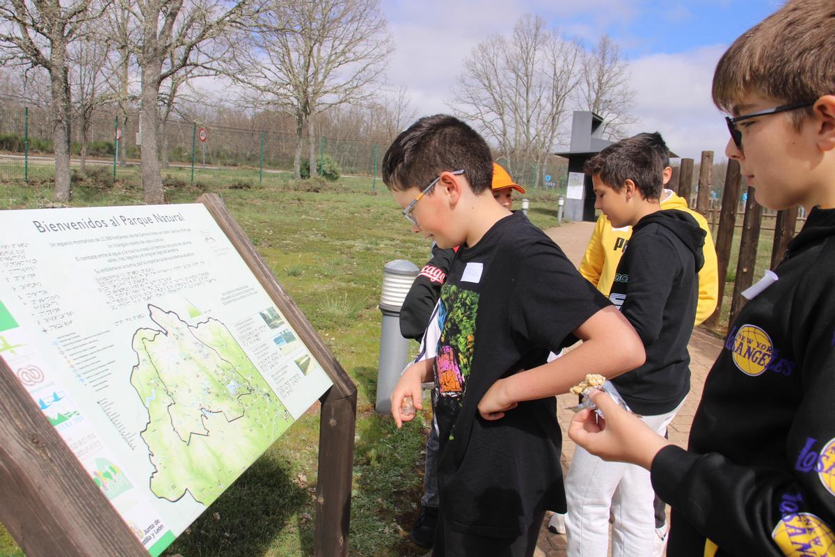 GALERÍA | Escolares de Sanabria descubren el proyecto “Lake trek" GALERÍA | Escolares de Sanabria descubren el proyecto “Lake trek"