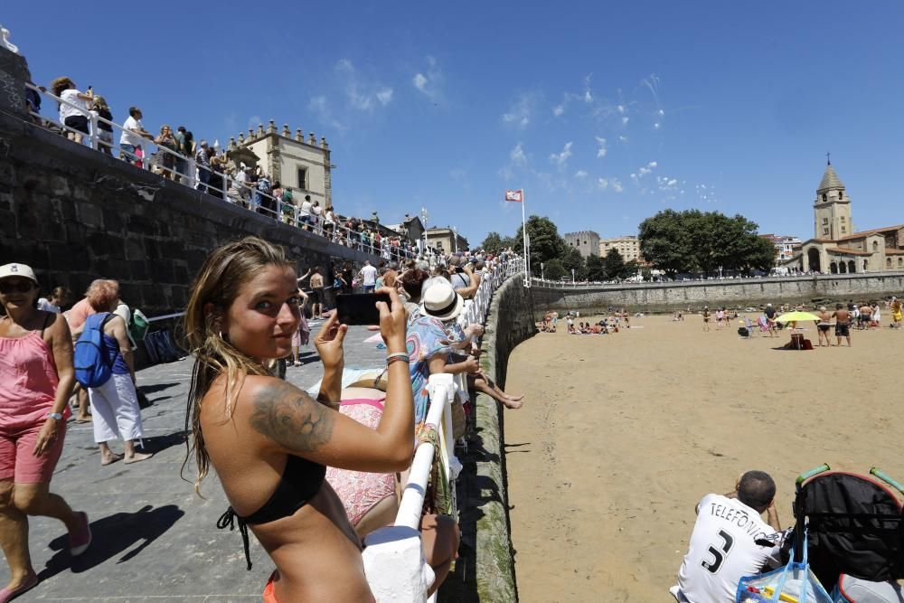 La danza prima y el Restallón en Gijón