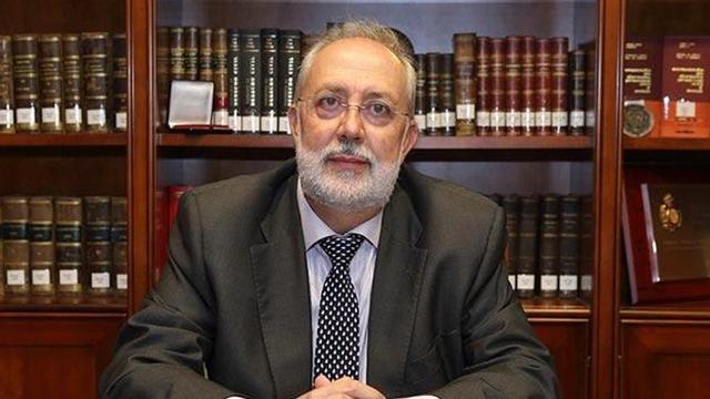 Vicente Pascual Pascual, decano del Colegio de Abogados de Elche