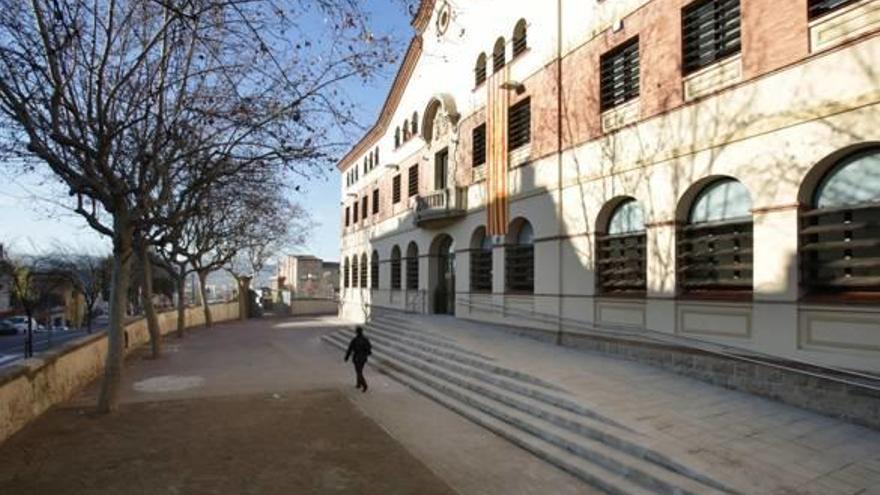 La façana de l&#039;escola pública Garcia Fossas, a Igualada