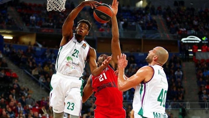 El Unicaja ya vela armas en Zaragoza a la espera del vital partido ante el Tecnyconta