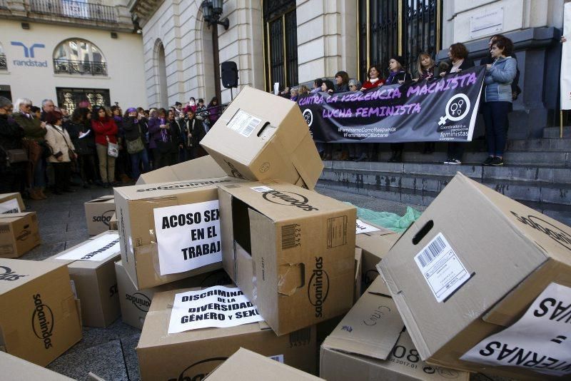 Manifestación contra la violencia machista en Zaragoza