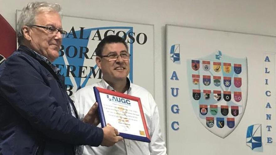 Hernández Barraquel, a la izquierda, con el actual secretario provincial de AUGC, Francisco Javier García.