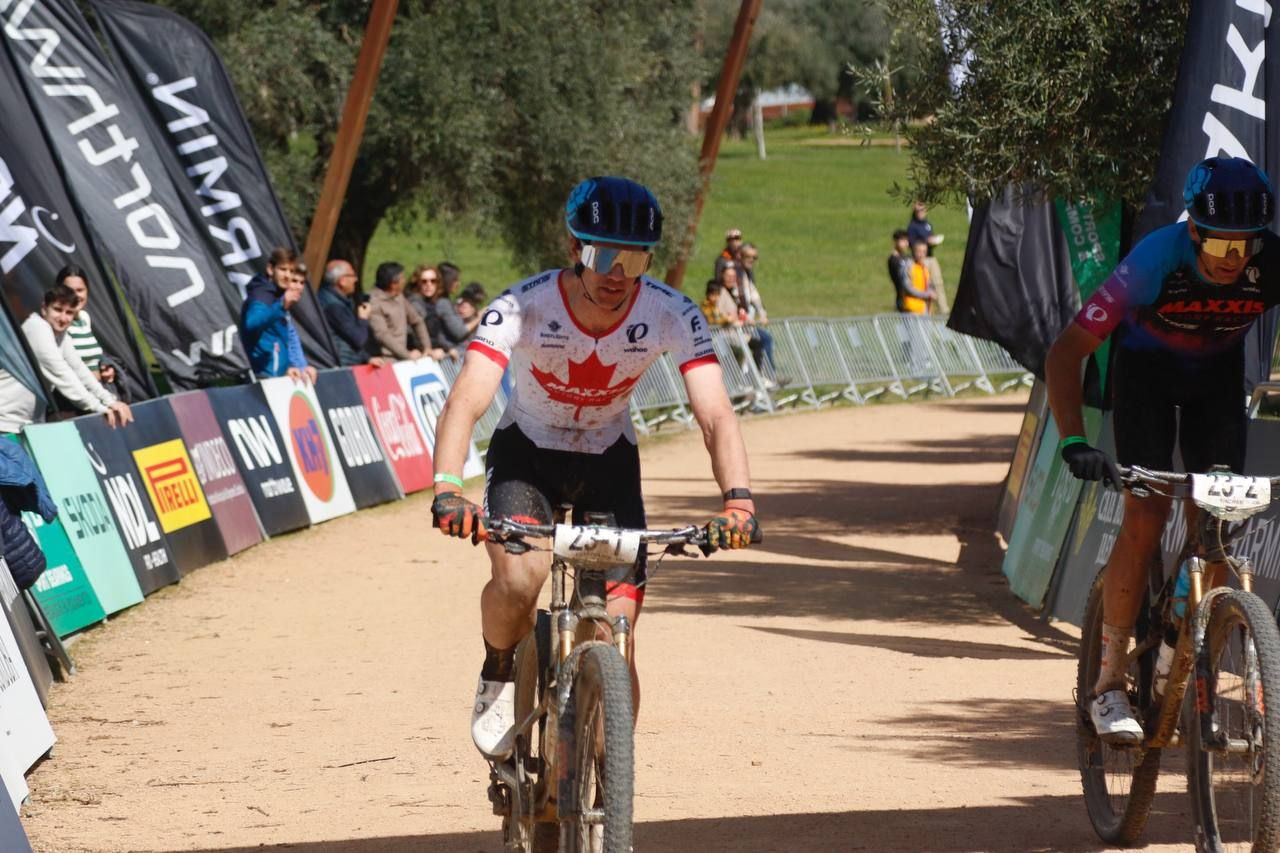 La Andalucía Bike Race a su paso por Córdoba en imágenes