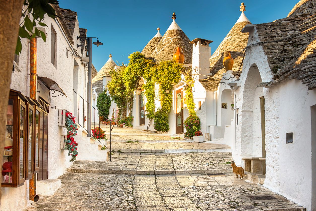 El pueblo de Alberobello en la Puglia