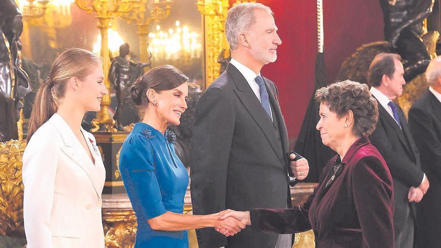 &quot;Cumpleaños feliz&quot; con coro asturiano para Leonor