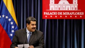 Venezuela s President Nicolas Maduro smiles as he talks to the media during a news conference at Miraflores Palace in Caracas  Venezuela  September 18  2018  REUTERS Marco Bello