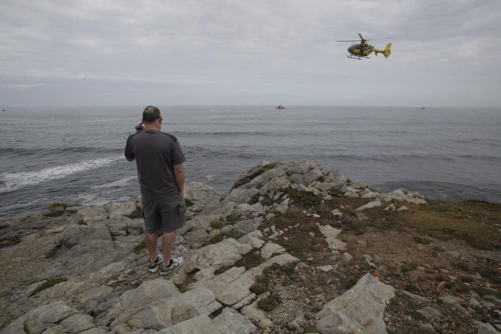 Buscan en Salinas y Arnao a una mujer que cayó al mar mientras pescaba de madrugada