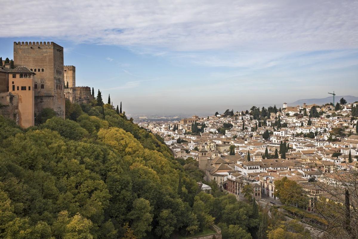 Vistas del Albaicín desde la Alhambra, a una hora de Málaga
