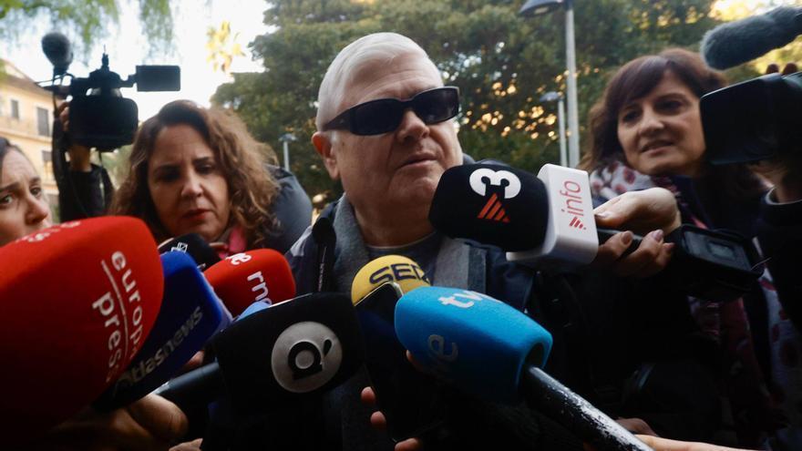 La llegada de José Miguel Basset, el jefe del operativo de la dana, a los juzgados de Catarroja