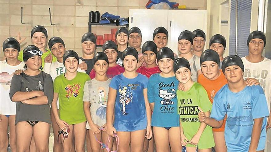 El Club Natació de Vinaròs, de ‘duelo’ tras perder la piscina