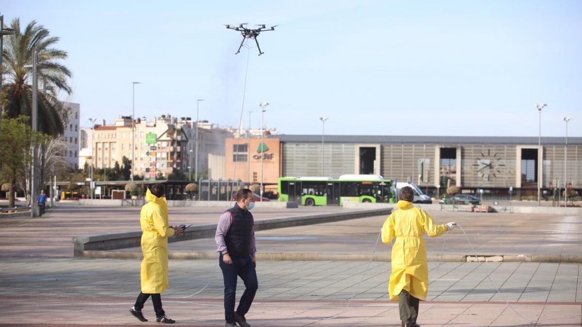 Coronavirus en Córdoba: Sadeco refuerza la desinfección con el uso de un dron