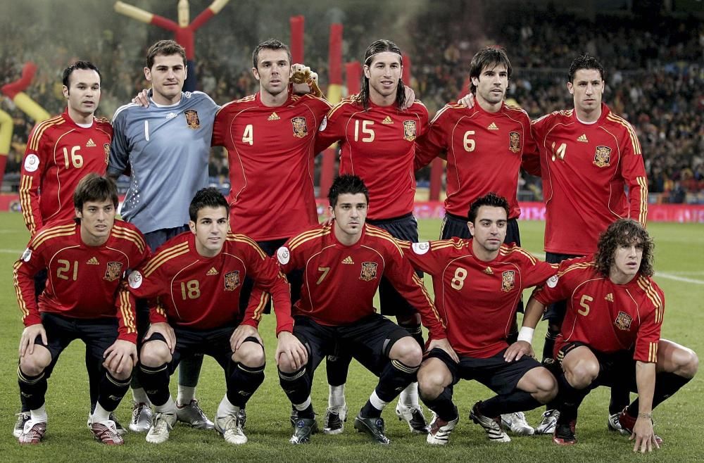 Ha sido una de las piezas fundamentales en el esquema de la selección absoluta española desde que debutó el 27 de mayo de 2006 de la mano de Luis Aragonés.