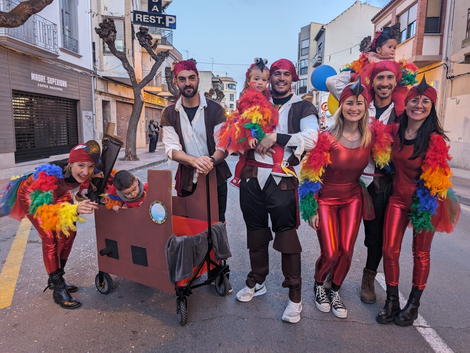 Las mejores fotos del desfile de disfraces del Carnaval de Benicàssim