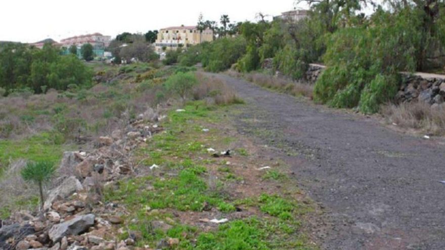 Mena rescata el paseo peatonal entre La Camella y Chayofita en Arona