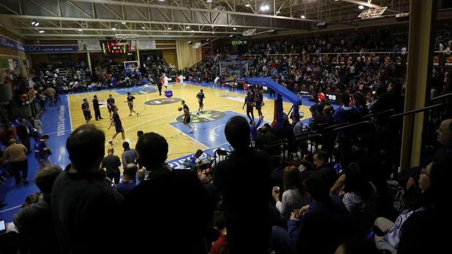 Las gradas de Pumarín durante la Copa Princesa.