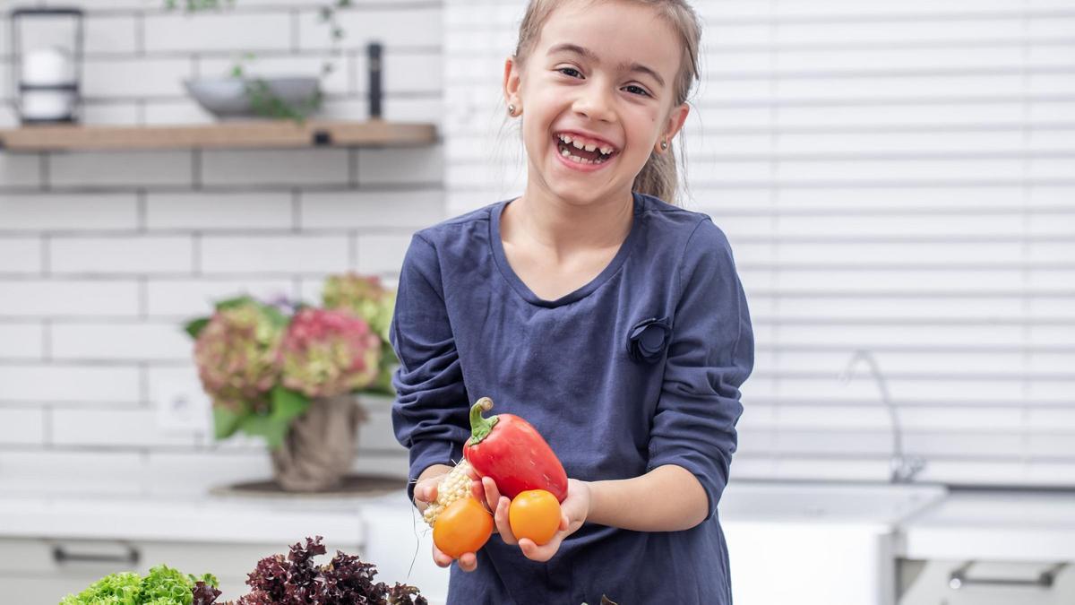 La dieta vegana en la infància ha demostrat tenir beneficis respecte als nens alimentats amb una dieta omnívora