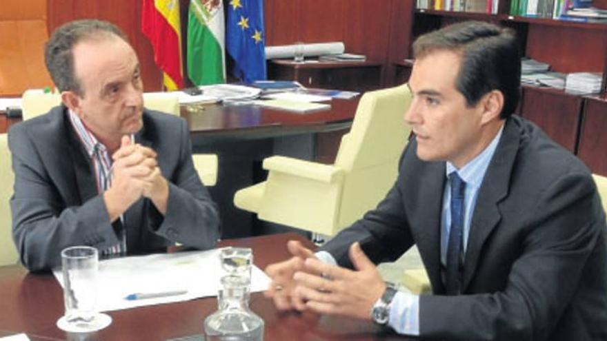 La Junta propone a Nieto un proyecto reducido en Miraflores