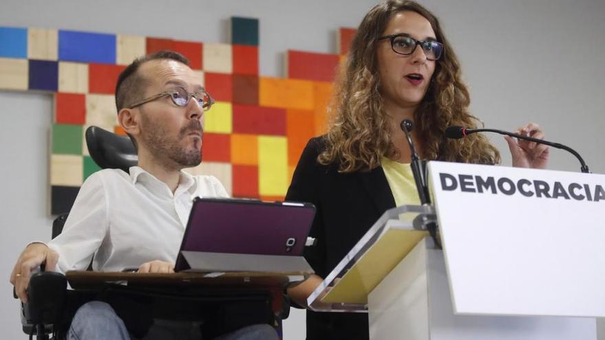 Podemos carga contra Sánchez por su apoyo a cualquier respuesta de Rajoy a la DUI