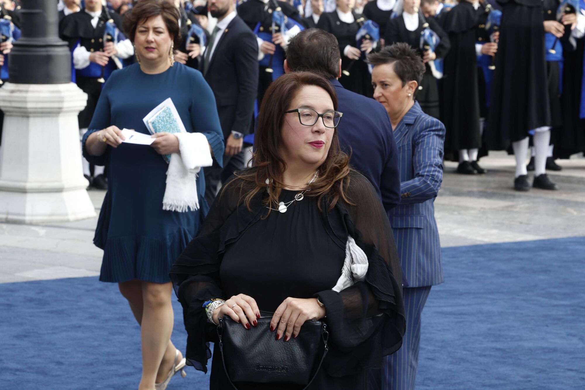 Así fue la llegada de los invitados a los premios "Princesa de Asturias" y su paso por la alfombra azul