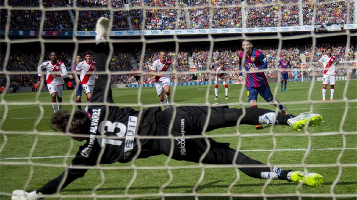 Messi volvió a marcar de penalti contra el Rayo Vallecano
