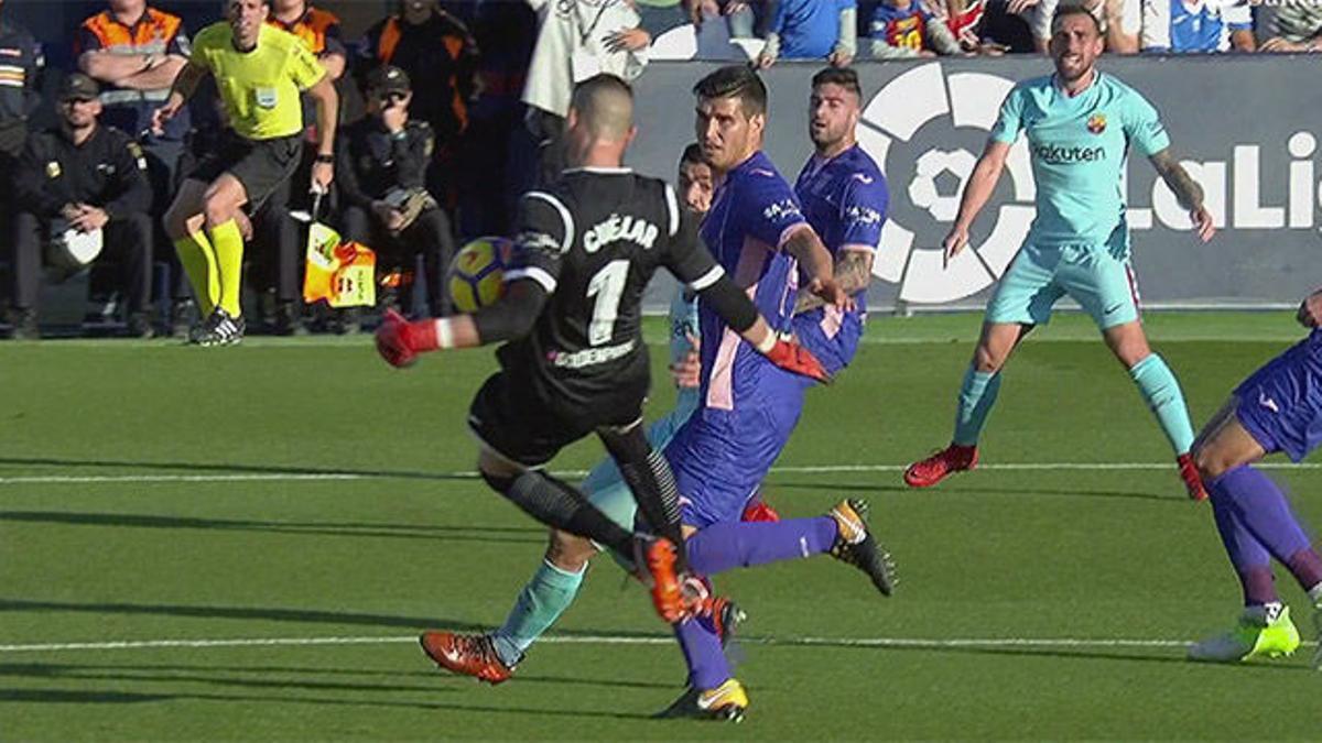 LALIGA | Leganés - FC Barcelona (0-3): Cantada del Pichu Cuéllar en el 0-1 del Barça