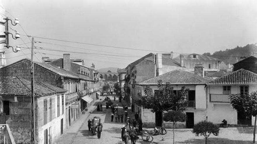 Calle Alfonso XII en los años 20-30. Colección de Thomas, IEFC.
