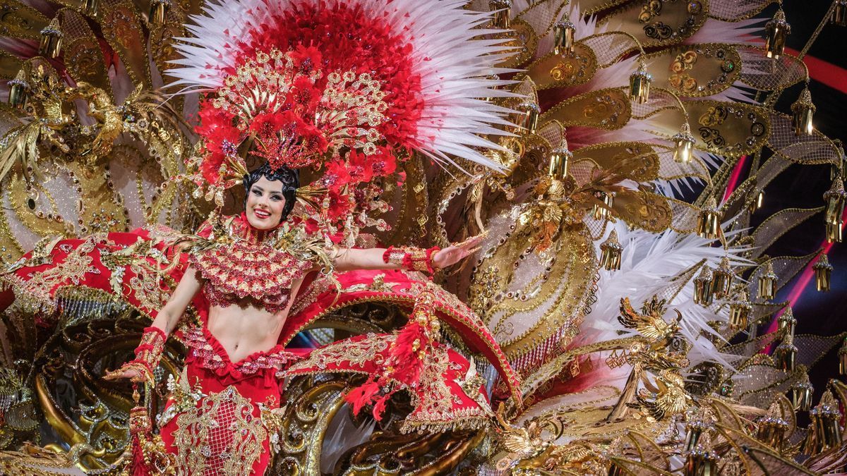 Ruth González, Reina del Carnaval en la 'gala de Chanel'.