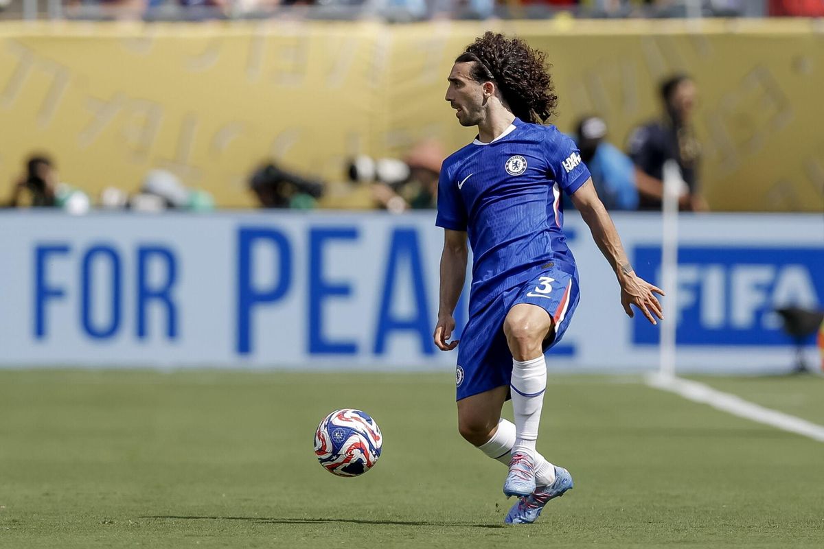 Marc Cucurella, del Chelsea, otro de los que lidera la carga de minutos.