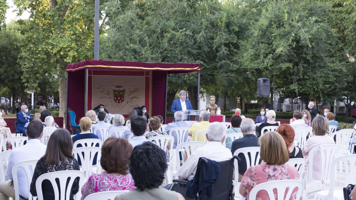 Un momento del acto de homenaje a Juan Valera en Cabra.