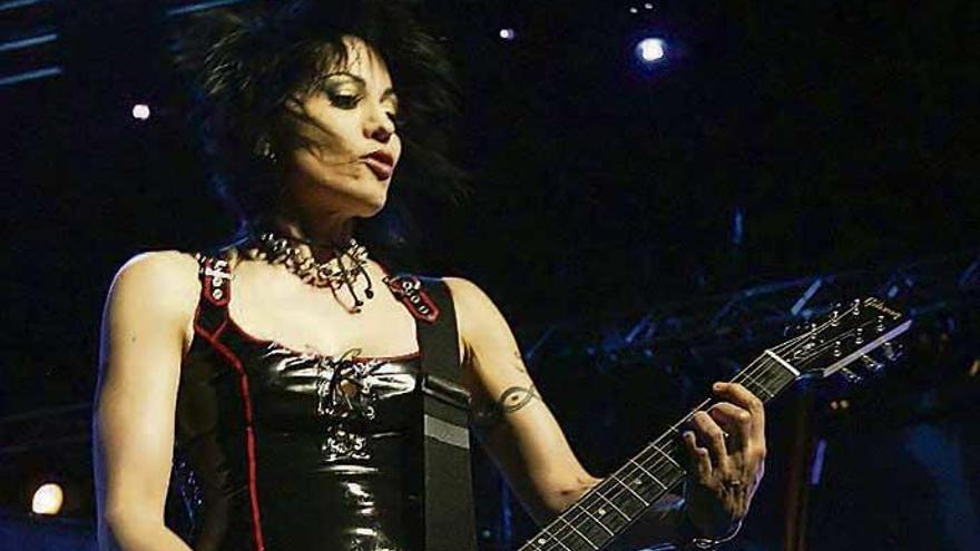 Joan Jett, durante un concierto en Los Ángeles, en 2008.