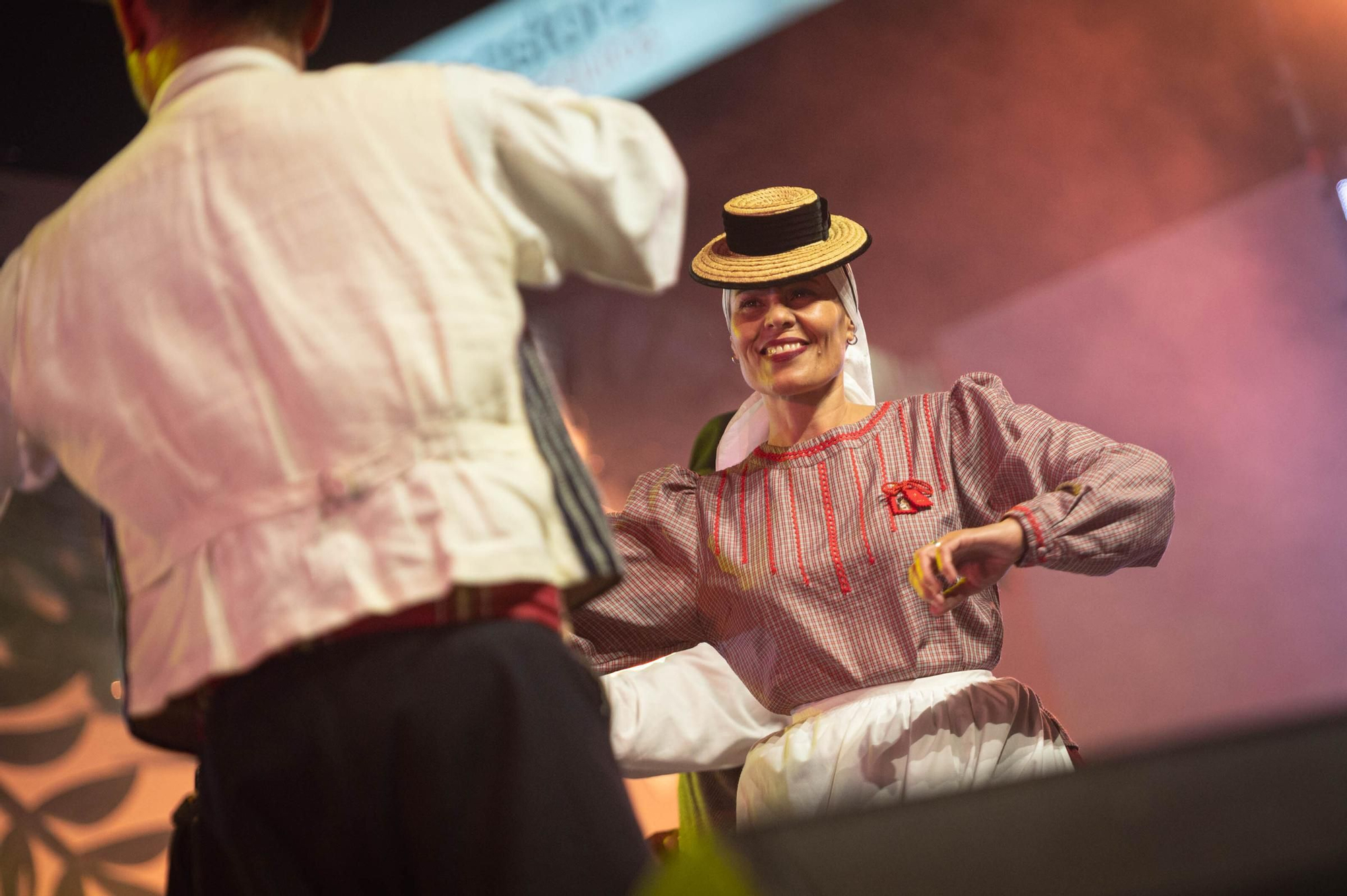 Gala de elección de la primera reina de los mayores de las Fiestas de Mayo
