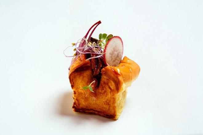 Esponjosito de codillo ibérico con bourbon - Nubel - Tapapiés 2018