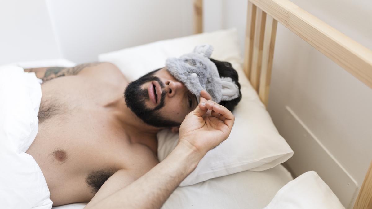 Este cubre colchón que refresca tu cama es todo lo que necesitas este verano