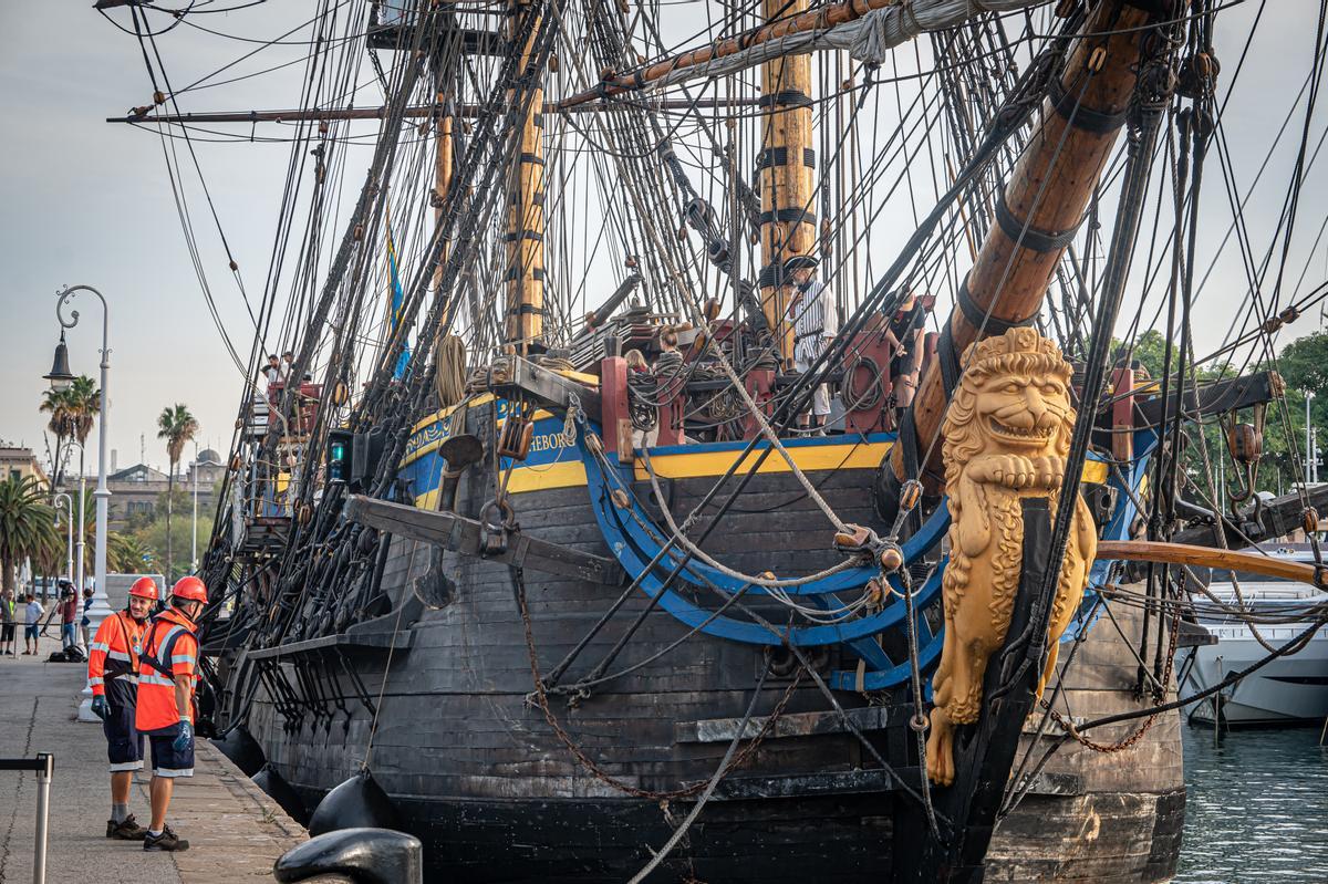 El Götheborg de Suecia, el velero más grande del mundo, recala en Barcelona