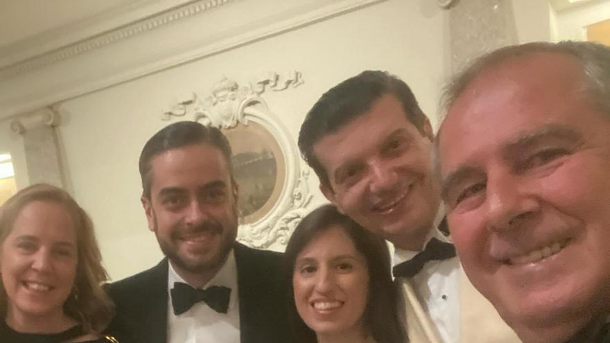 Así fue el fiestón de Olivia de Borbón con el cacereño José Miguel Carrillo de Albornoz