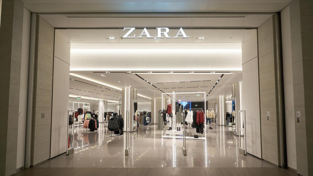 Rebajas en Zara: un total look para mujeres mayores de 50 años