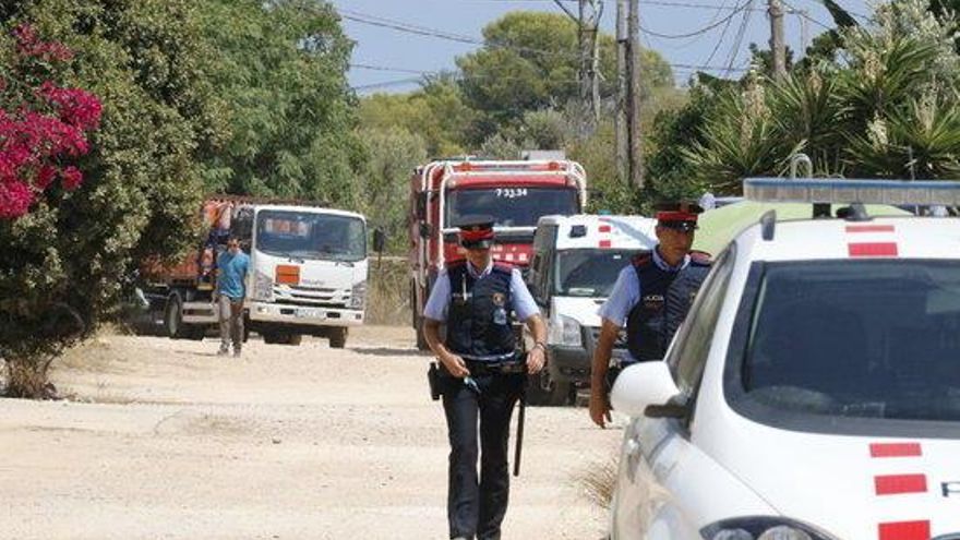 Troben un cinturó d&#039;explosius entre les runes de la casa d&#039;Alcanar