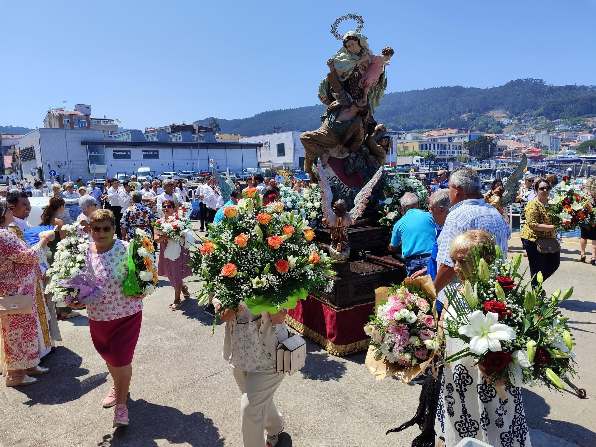 Devoción en Bueu por la Reina de los Mares